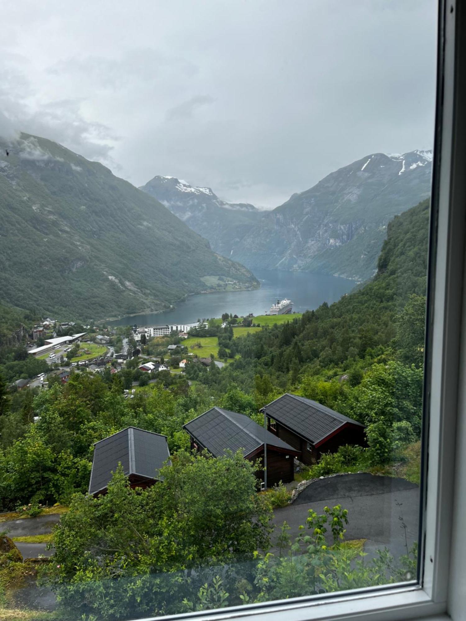 Fossen Accommodation Geiranger Szoba fotó