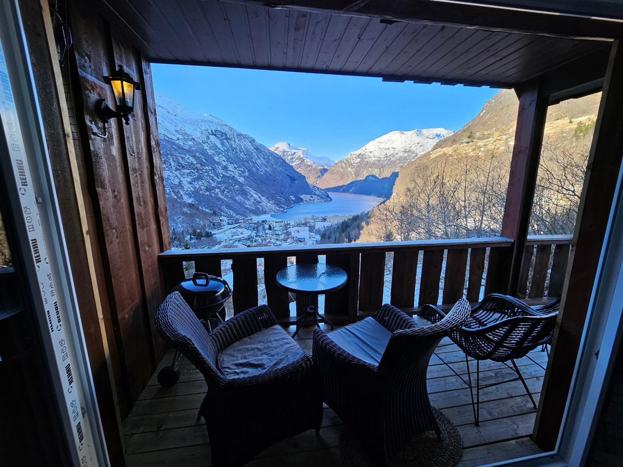 Fossen Accommodation Geiranger Kültér fotó