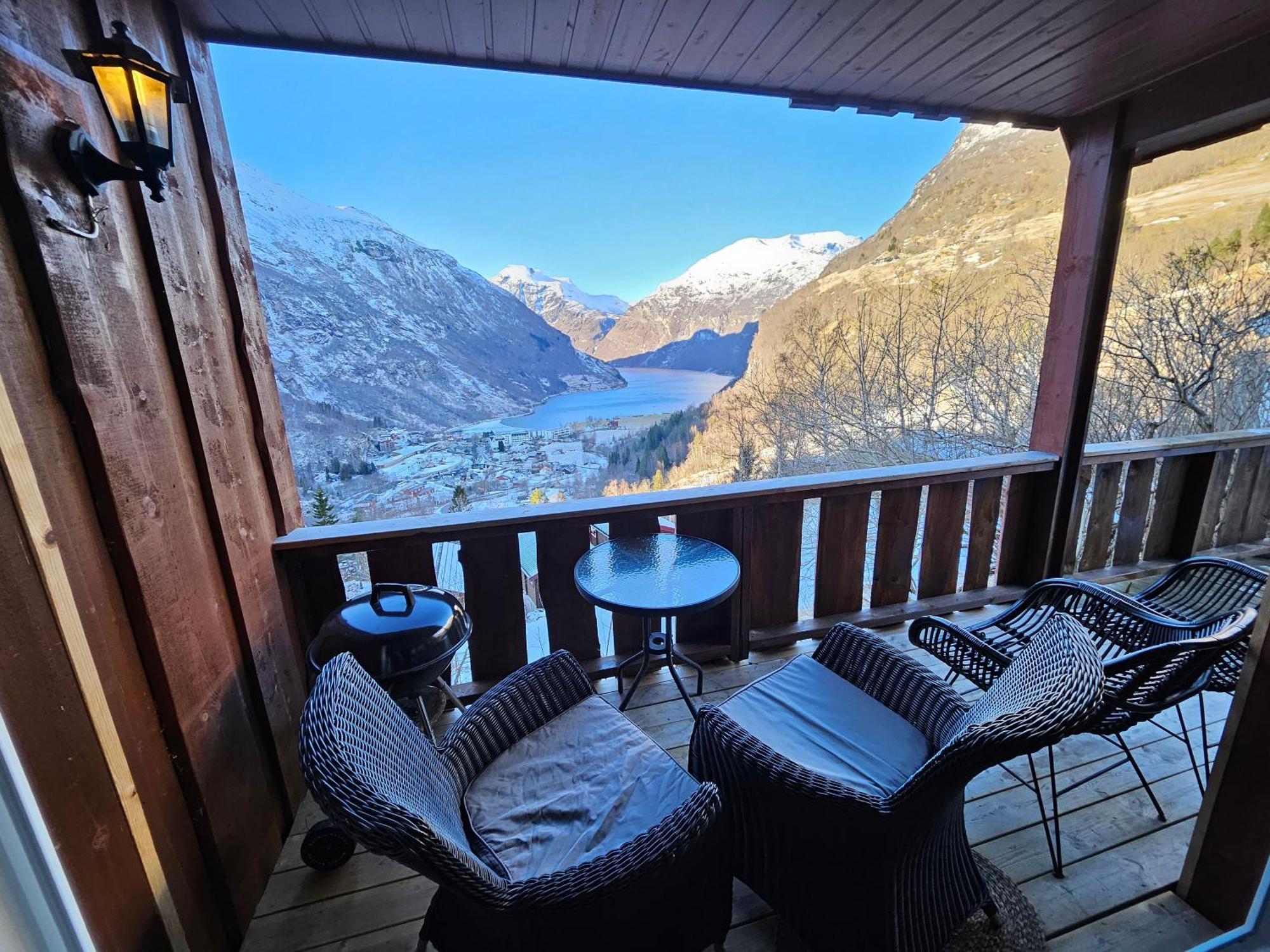 Fossen Accommodation Geiranger Kültér fotó